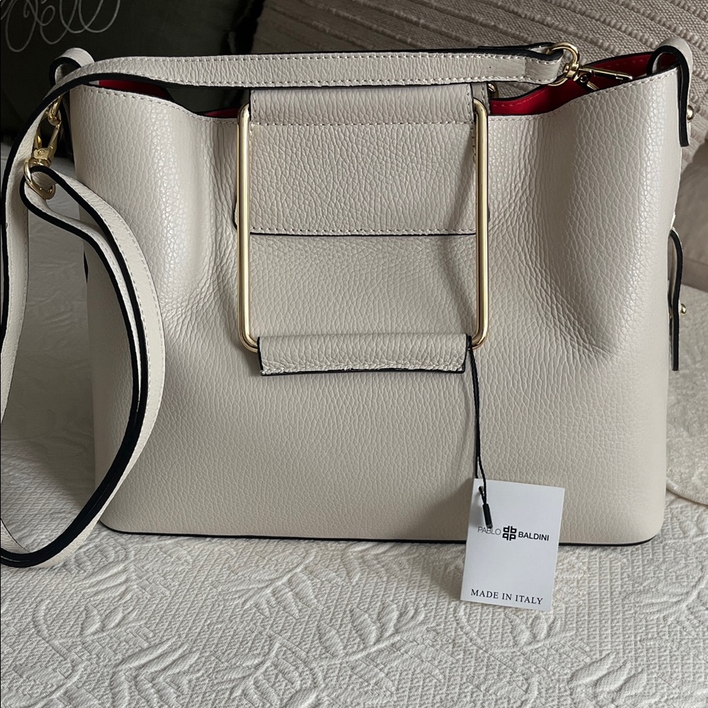 Pablo Baldini beige pebble Leather handbag with Gold Accents-New-made in Italy